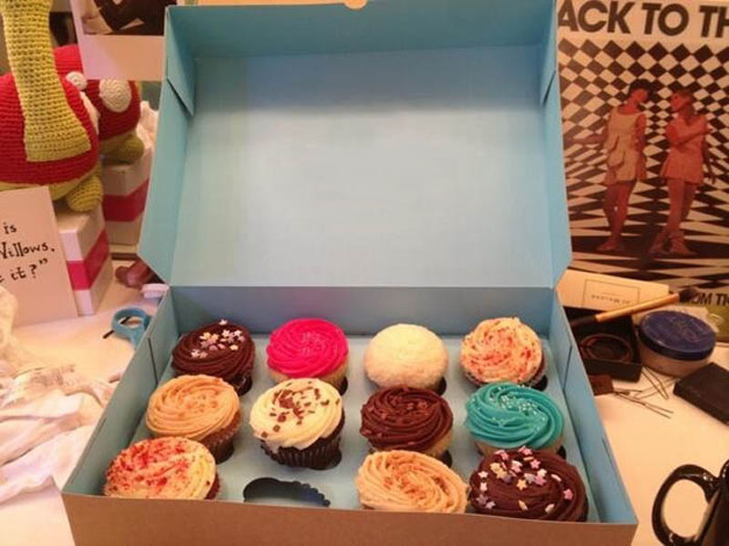 custom cupcake box