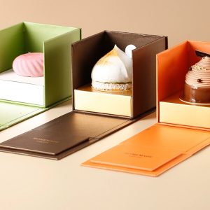 Cake gift box