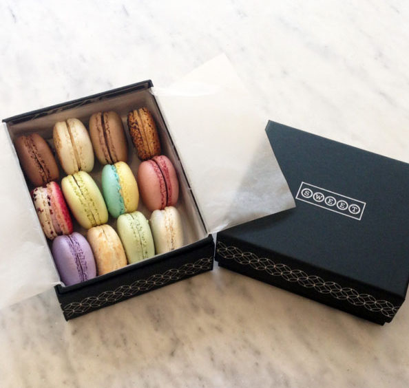 Macaron Rigid Box