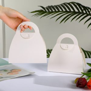 Sweet box with handle