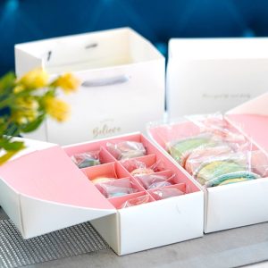 Macaron foldable box